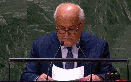 巴勒斯坦代表在联合国哽咽发问：到底是我们信仰不对、肤色不对，还是国籍出身不对？